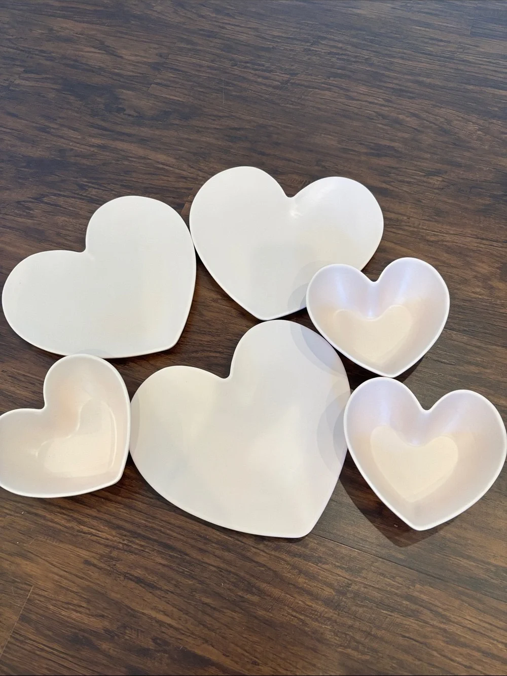Opalhouse set of 6- heart shaped melamine dinnerware
